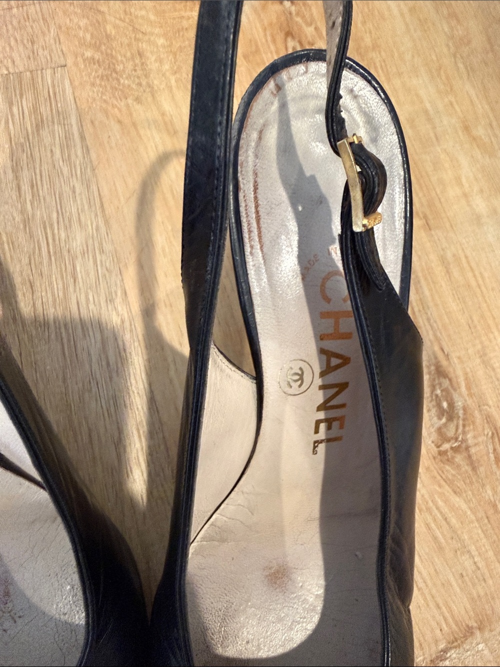 CHANEL Black Leather and Fabric Slingback Pumps - Picture 2 of 15